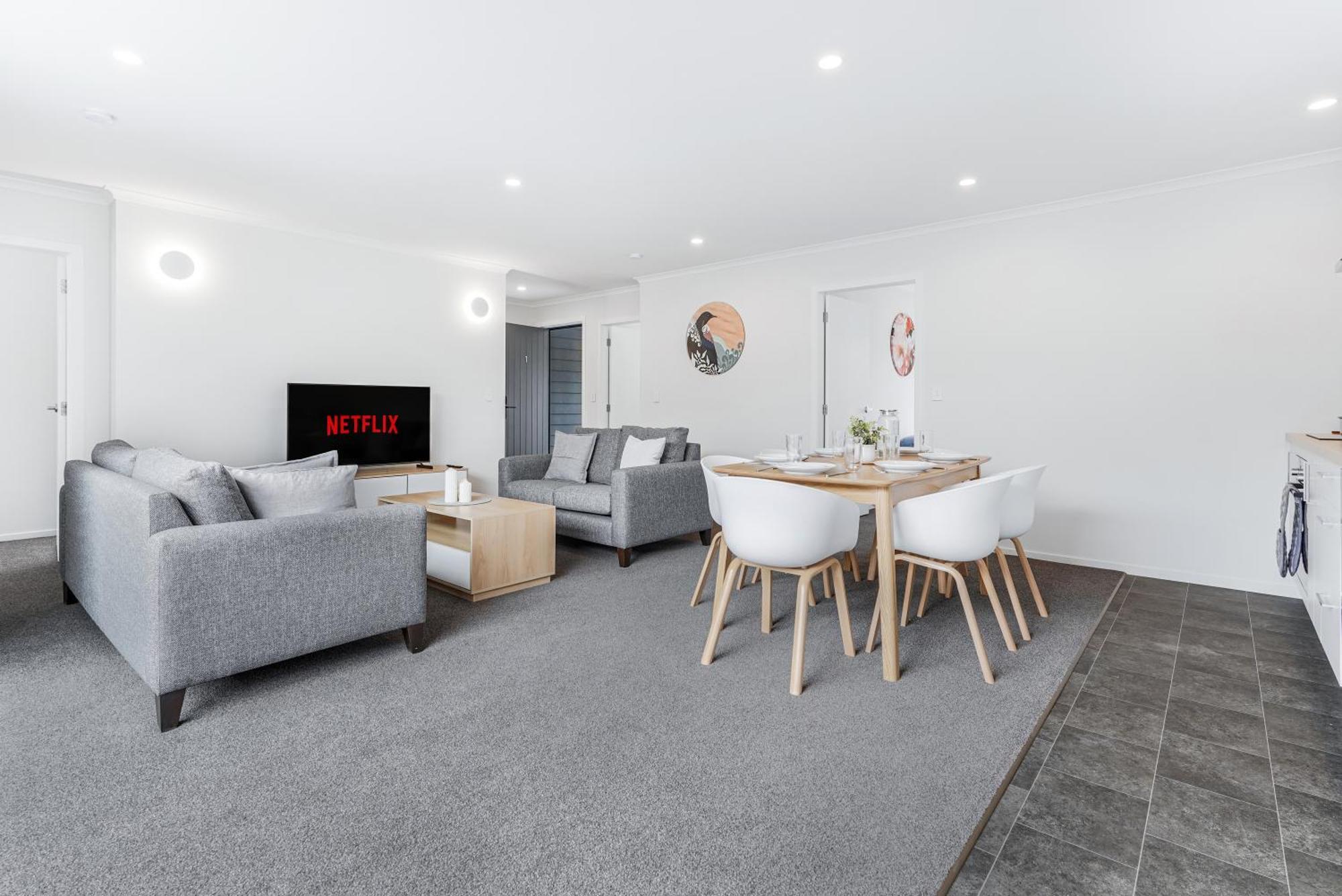 Modern Retreat With King Bed - By Kosh Bnb Hamilton Kültér fotó